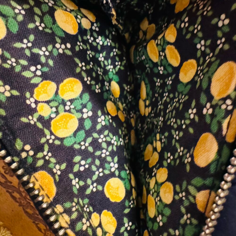 Vera Bradley Navy Quilted Flap Trifold Wallet Wristlet - Picture 9 of 10